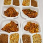 Marmita com arroz, feijão e filet de frango